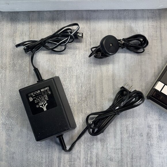 Atari 600XL Home Computer Bundle In Box Fully Tested Working Box Damage - Picture 11 of 16